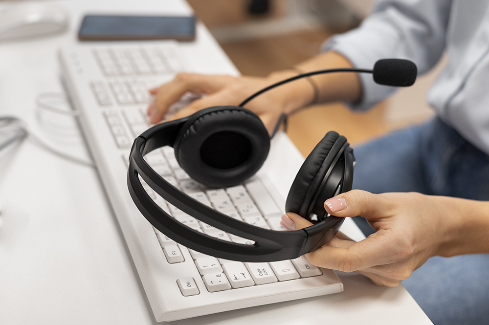 Online Support and Expert Consultation